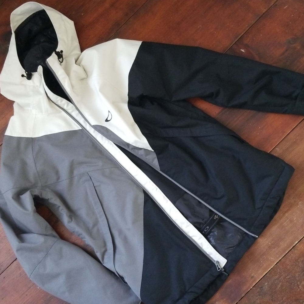 Oakley Med. Snowboard/ski jacket black/grey/white